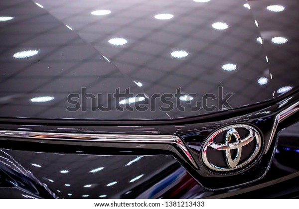 Logo of the Japanese\
car brand Tayota brand, close-up, copy space.  Shymkent Kazakhstan\
April 15, 2019