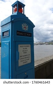 London 06 20 20 - Editorial: Police Blue Phone Box, Old London Telephone Police Box, Doctor Who