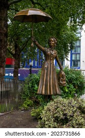 London - 09th Of August 2021: A Bronze Statue Of Marry Poppins In Leicester Square, London