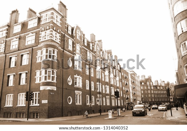 LONDON
–OCT 11  : Modern design of red brick building around lower sloane
street represent city attraction cityscape and british torism
business on October 11, 2015 in London ,
England.