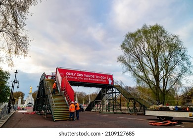 London, APR 23 2016 - Marathon Preparation In Downtown