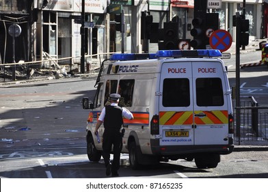 166 London police car night Images, Stock Photos & Vectors | Shutterstock