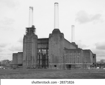 London Battersea Powerstation, A Landmark Abandoned Factory - In Black And White