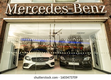 LONDON- DECEMBER, 2019: Mercedes Benz Car Dealer In Chelsea, A High End German Car Manufacturer 