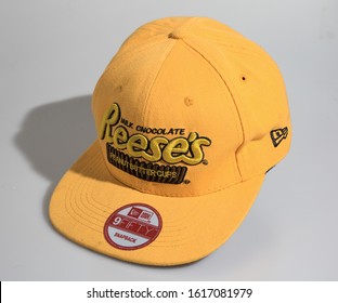 new era branded cap clip