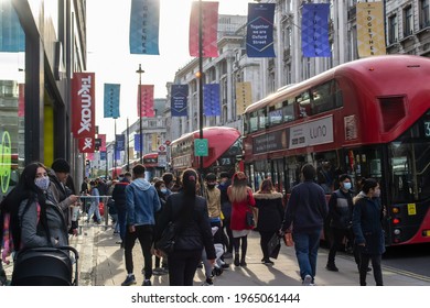 LONDON, ENGLAND- 17 April 2021: Busy Oxford Street After Initial Lockdown Easing In England