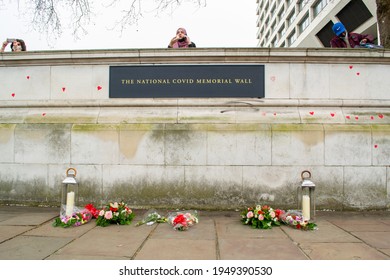 LONDON, ENGLAND- 31 March 2021: Plaque On The National Covid Memorial Wall