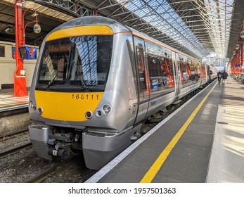 LONDON, ENGLAND - APRIL 14 2021: A Chiltern Railways Train At London Marylebone Railway Station.