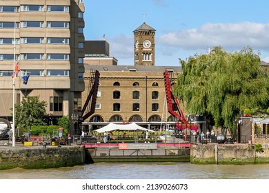 London, England - August 2021: Lock Gate At The Entrance To St Katherine Docks On The River Thames In Central London