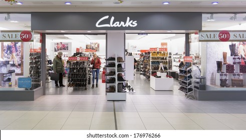 clarks shoe store