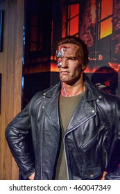 LONDON, ENGLAND - JULY 22, 2016: Arnold Schwarzenegger As The Terminator, Madame Tussauds Wax Museum. It Is A Major Tourist Attraction In London