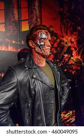 LONDON, ENGLAND - JULY 22, 2016: Arnold Schwarzenegger As The Terminator, Madame Tussauds Wax Museum. It Is A Major Tourist Attraction In London