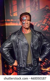 LONDON, ENGLAND - JULY 22, 2016: Arnold Schwarzenegger As The Terminator, Madame Tussauds Wax Museum. It Is A Major Tourist Attraction In London