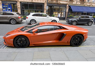 LONDON, ENGLAND - JULY 30: Lamborghini Aventador Parked On The Street On July 30, 2016 In London. One Of The Best Places In The World To Spot Super Cars, Especially After Ramadan. 