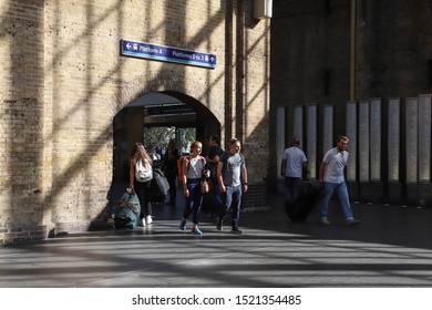 LONDON, ENGLAND - SEPTEMBER 15, 2019: People Inside The Hall At Kings Cross Station In London, England