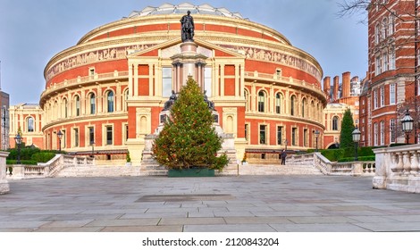 London, England, Uk, December, 14, 2021, Royal Albert Hall Over The Christmas Period. 