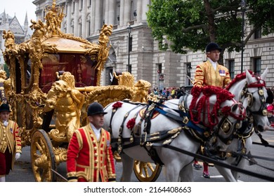 London, England, UK - June 5, 2022: Military Personnel Parade During The Queen Elizabeth II Platinum Jubilee, Pageant. Credit: Loredana Sangiuliano