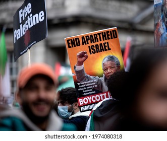 London, England, UK - May 15, 2021: Protesters march to Israeli Embassy in solidarity with Palestine as Israeli cities are in conflict between Jewish and Arab people. Credit: Loredana Sangiuliano