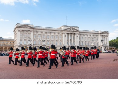 LONDON, ENGLAND, UK - SEPTEMBER 8, 2006: Changing the guard in front of Buckingham Palace, London, England, UK