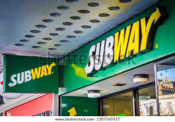 London February 2019 Subway Exterior Signage Stock Photo Edit Now