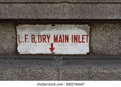 London Fire Brigade Dry Main Outlet Sign With Arrow