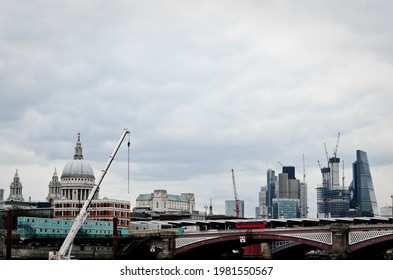 LONDON, GREAT BRITAIN: Scenic View Of St.Pauls Cathedral With City Buildings 
