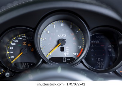 London, Greater London /U.K - November 9th 2017: Porsche GT3 Speedometer