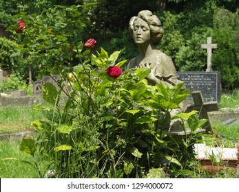 London Highgate Cemetery