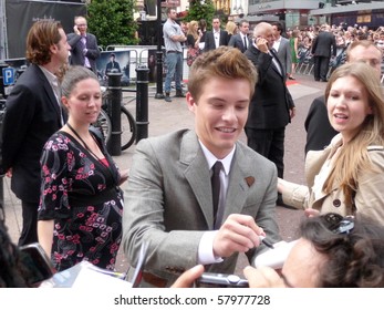 LONDON - JULY 1: Xavier Samuel At Twilight Eclipse Premiere July 1st, 2010 In Leicester Square London, England.