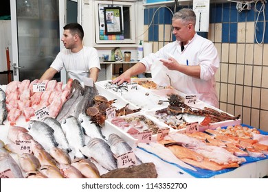 london-june-18-2018-fishmongers-260nw-1143352700.jpg