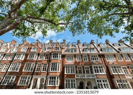 London: Luxury upmarket Edwardian Kensington apartment building off Kensington High Street