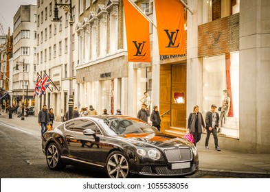 LONDON- MARCH, 2018: Bond Street, An Iconic London Shopping Street Famous For Its Luxury Brands And High End Fashion And Jewellery Stores 