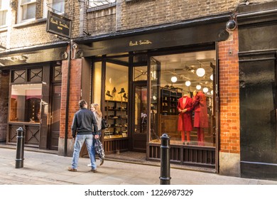 London. november 2018. A view of the Paul smith store on Floral street in London