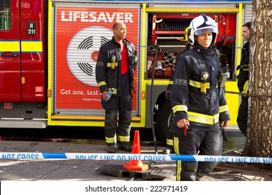 365 London Fire Brigade Images, Stock Photos & Vectors | Shutterstock