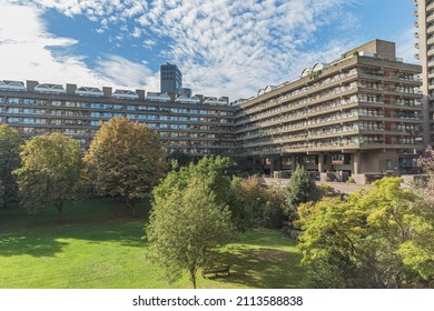 London, October 19, 2018 - The Barbican Estate With A Treed Garden In The Foreground