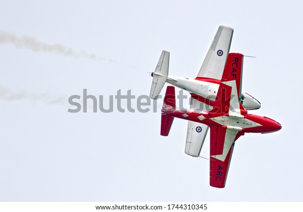 London, Ontario / Canada -\
September 07 2018:  The Royal Canadian Air Force Snowbirds, 431 Air\
Demonstration Squadron performing at Airshow London in September of\
2018.