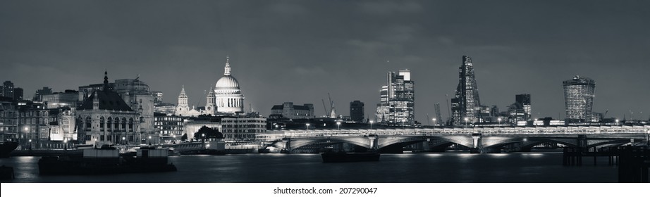 london skyline black and white