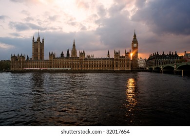 London skyline at sunset. - Shutterstock ID 32017654