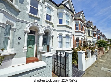 London Street Of Early 20th Century Edwardian Terraced Houses In A Sunny Day