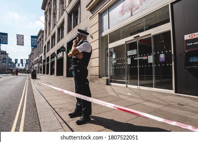 London / UK - 08/09/2020: Police Officers Securing The Perimeter After Stabbing In Oxford Street