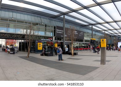 606 Heathrow Terminal 3 Images, Stock Photos & Vectors 