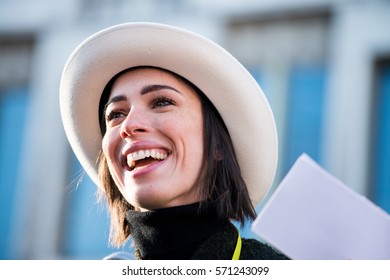 London, UK. 21st January 2017. EDITORIAL - Actress Rebecca Hall Speaking At The Women's March / Anti Donald Trump Rally, Outside Grosvenor Square, London, Part Of An International Day Of Solidarity.