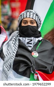 London, UK. 22nd May 2021. Pro-Palestine Supporter At The London Protest Demonstration On Victoria Embankment, Urging The UK Government To Take Action To Stop Allowing Israel To Act With Impunity.