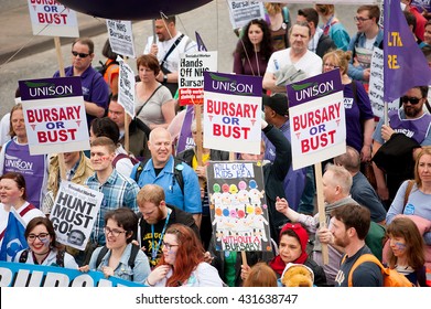 London, UK. 4th June 2016. EDITORIAL - Bursary Or Bust rally - Protest march by healthcare professionals through central London, in protest of government plans to axe the NHS Bursary for students.