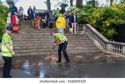 London, UK - 5,24,2022: Heavy Rain At The Chelsea Flower Show