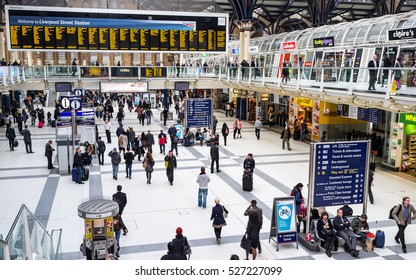 42,690 Crowded train station Images, Stock Photos & Vectors | Shutterstock