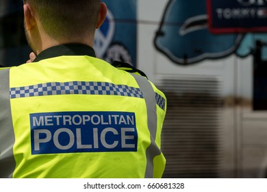 3,524 London metropolitan police Images, Stock Photos & Vectors ...