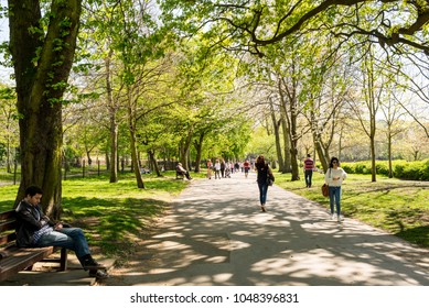 London, UK - April 2017: People Walking In A Sunny Warm Summer Day In Holland Park, London, UK