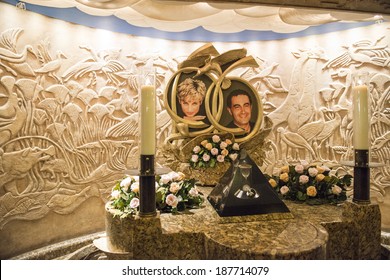 LONDON, UK - AUGUST 13: Memorial Do Princess Diana And Dodi Al Fayed In Harrods. The Memorial Was Constructed In 1998, One Year After The Couple Died In A Car Crash. August 13, 2013 In London.