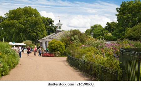 LONDON, UK - AUGUST 14, 2014: - Hyde Park In The Enter Of London, Nature Island In The Middle Of Busy Capital 